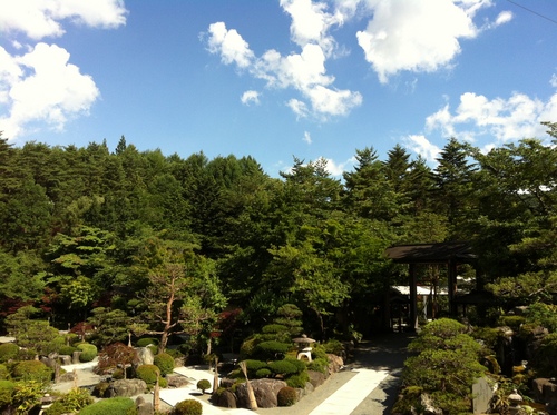 庭園全景